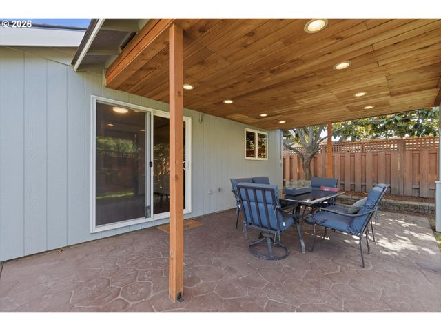 19365 Sw CLARION Ct, Beaverton, OR 97003