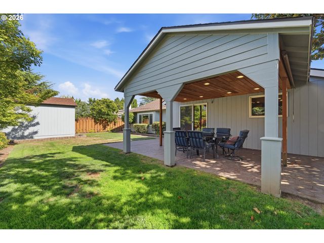 19365 Sw CLARION Ct, Beaverton, OR 97003