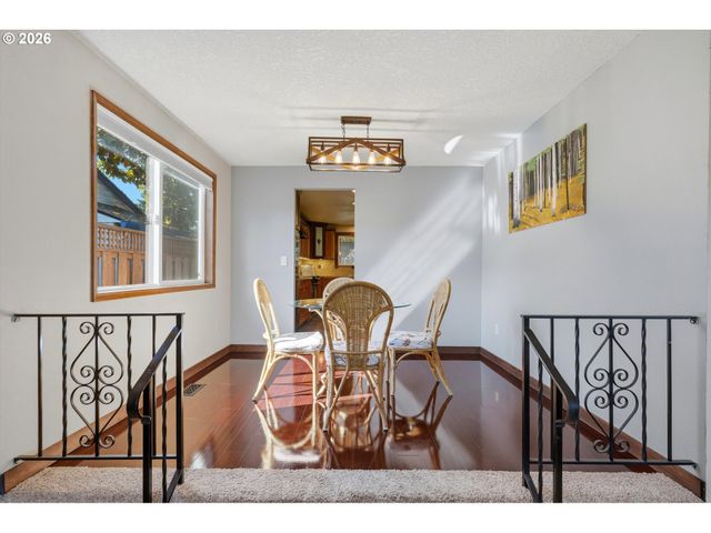 19365 Sw CLARION Ct, Beaverton, OR 97003