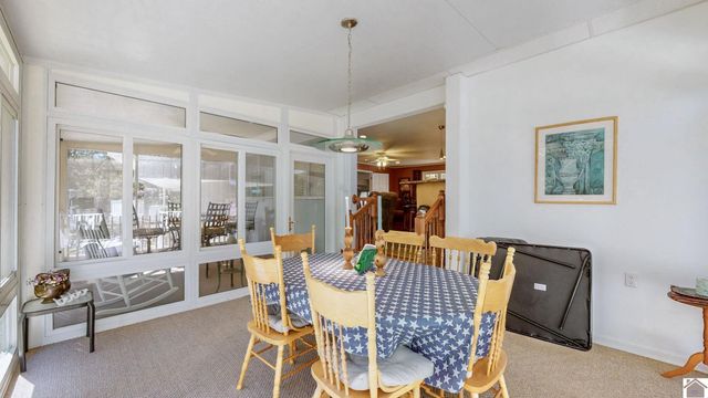 585 Lakeway Dr, Murray, KY 42071