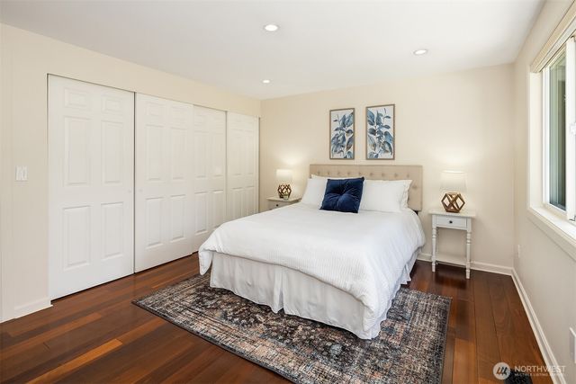 17703 NE 34th Street, Redmond, WA 98052