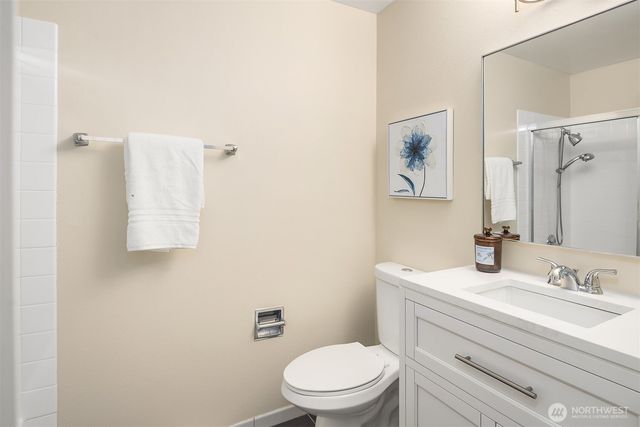 17703 NE 34th Street, Redmond, WA 98052