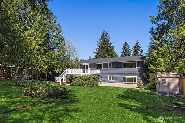 17703 NE 34th Street, Redmond, WA 98052