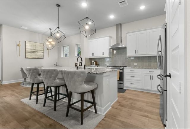 711 Prairie Falcon Drive, Arlington, TX 76005