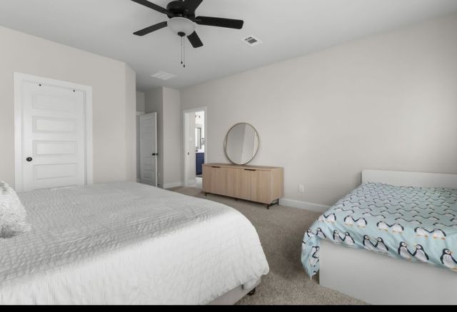 711 Prairie Falcon Drive, Arlington, TX 76005