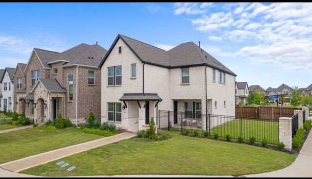 711 Prairie Falcon Drive, Arlington, TX 76005