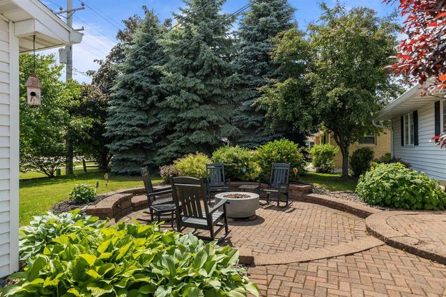 117 ST MARYS PLACE, Kaukauna, WI 54130
