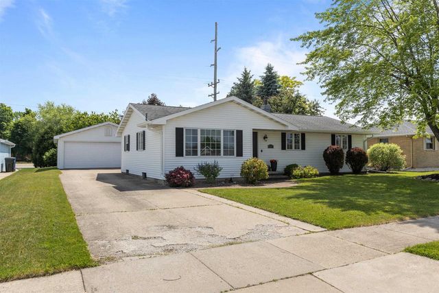 117 ST MARYS PLACE, Kaukauna, WI 54130