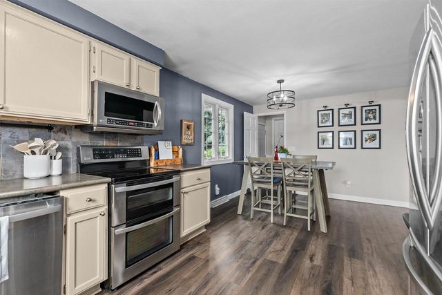 117 ST MARYS PLACE, Kaukauna, WI 54130