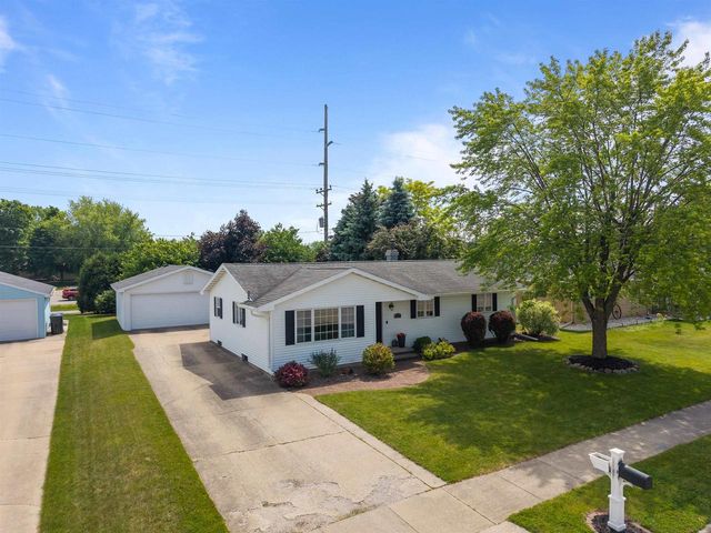 117 ST MARYS PLACE, Kaukauna, WI 54130