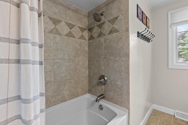 117 ST MARYS PLACE, Kaukauna, WI 54130