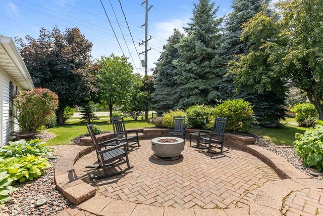 117 ST MARYS PLACE, Kaukauna, WI 54130