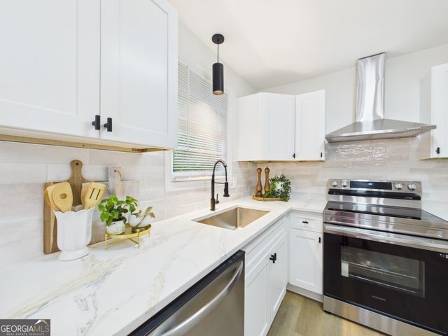 2443 Lambert Drive, Macon, GA 31206