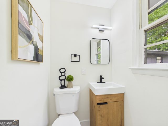 2443 Lambert Drive, Macon, GA 31206