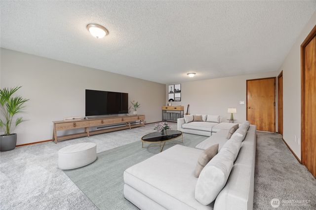 5302 93rd Place NE, Marysville, WA 98270