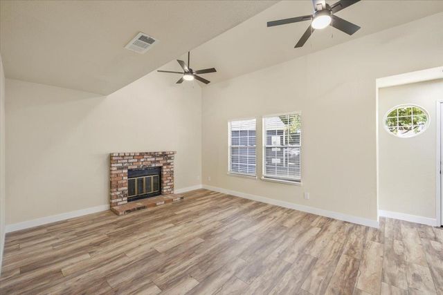 1049 Old Mill Cir, Roseville, CA 95747