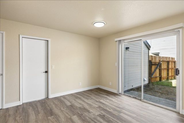 1049 Old Mill Cir, Roseville, CA 95747