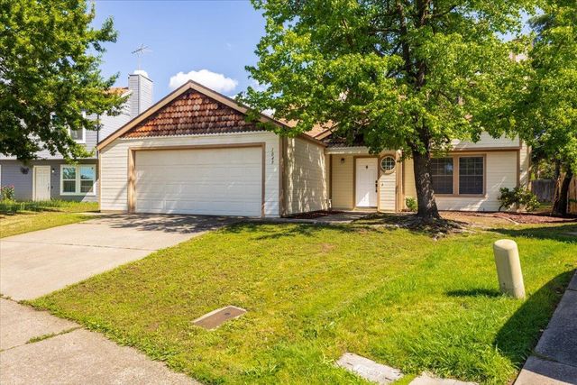 1049 Old Mill Cir, Roseville, CA 95747