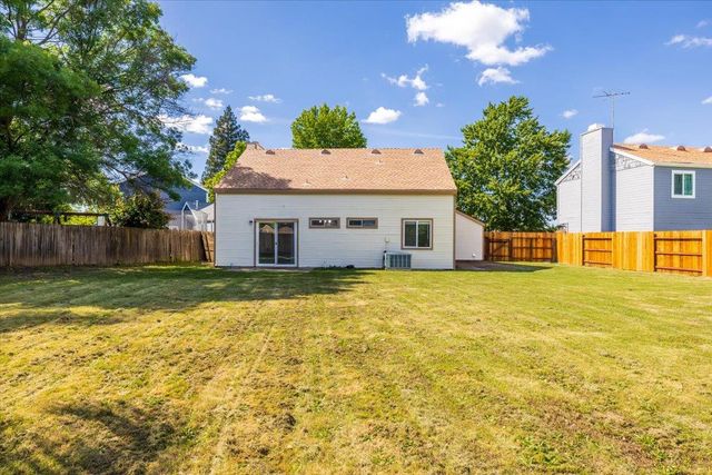 1049 Old Mill Cir, Roseville, CA 95747