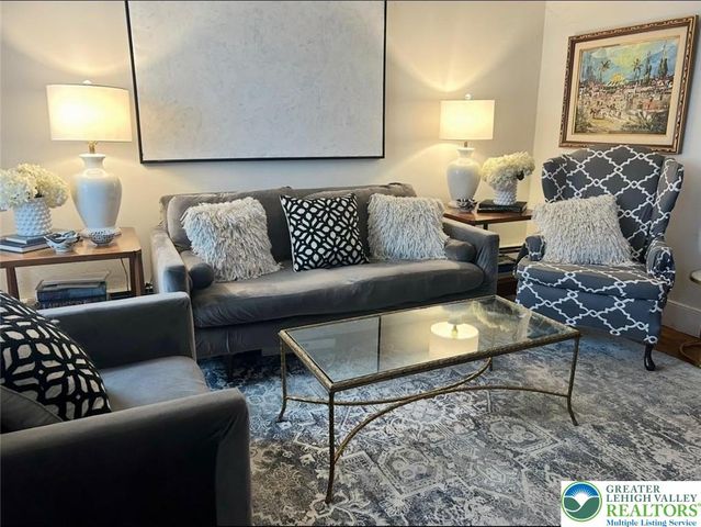 201 Spring Street, Easton, PA 18042