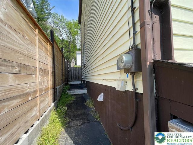 201 Spring Street, Easton, PA 18042