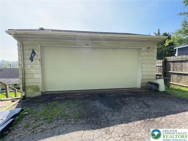 201 Spring Street, Easton, PA 18042