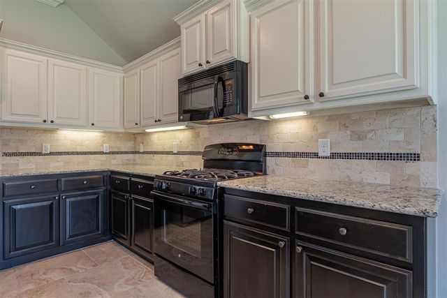 15933 Positano Drive, Edmond, OK 73013