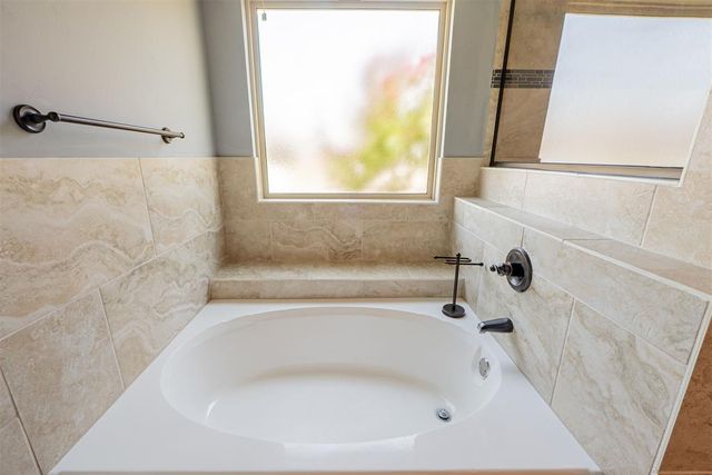 15933 Positano Drive, Edmond, OK 73013