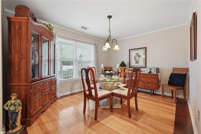 6117 Misty Valley SE Drive, Acworth, GA 30102