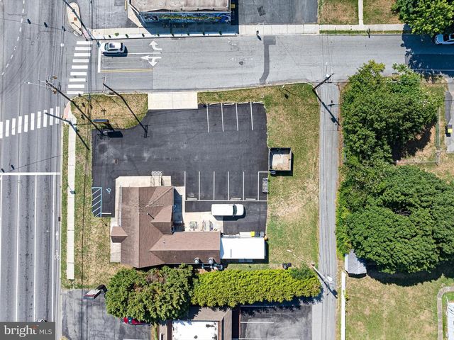 484 N DUPONT HWY, Dover, DE 19901