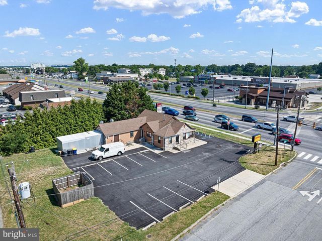 484 N DUPONT HWY, Dover, DE 19901