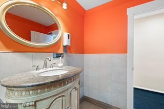 484 N DUPONT HWY, Dover, DE 19901