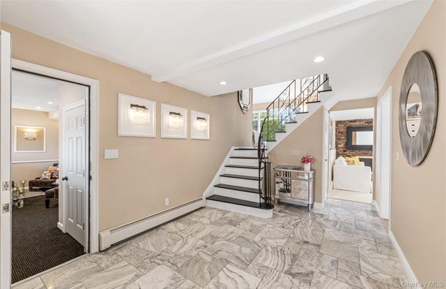 22 Delaware Avenue, Jericho, NY 11753