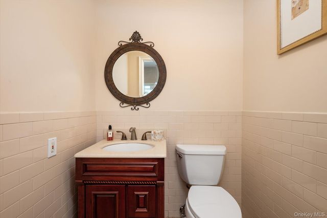 22 Delaware Avenue, Jericho, NY 11753