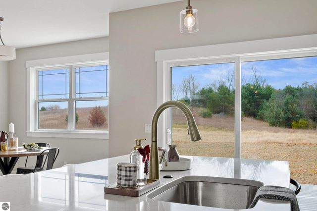 1546 Oban Way, Traverse City, MI 49696