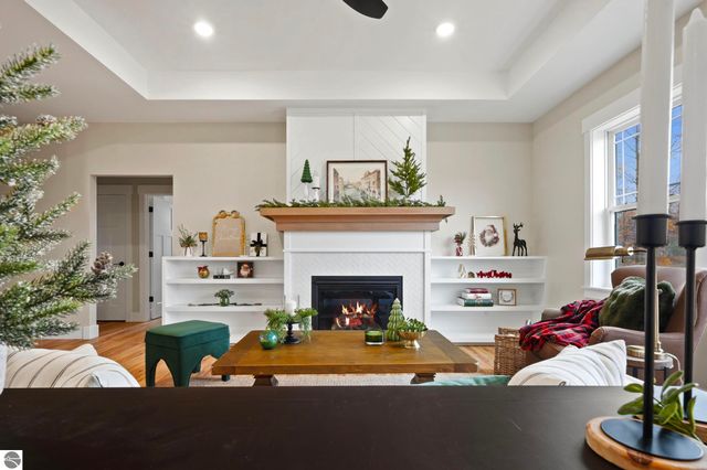 1546 Oban Way, Traverse City, MI 49696