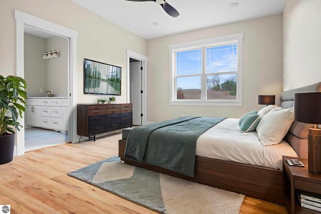 1546 Oban Way, Traverse City, MI 49696