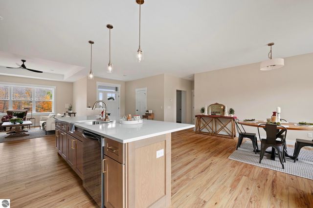 1546 Oban Way, Traverse City, MI 49696