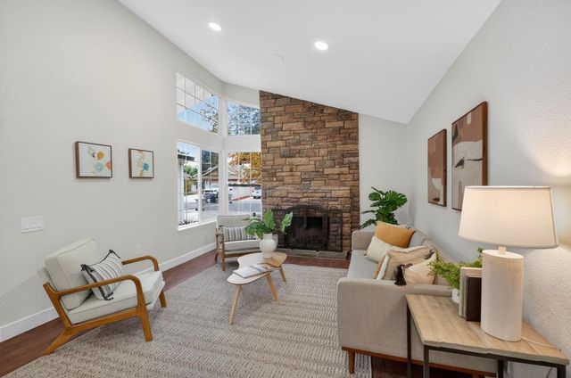 1373 grendel way, Sacramento, CA 95833