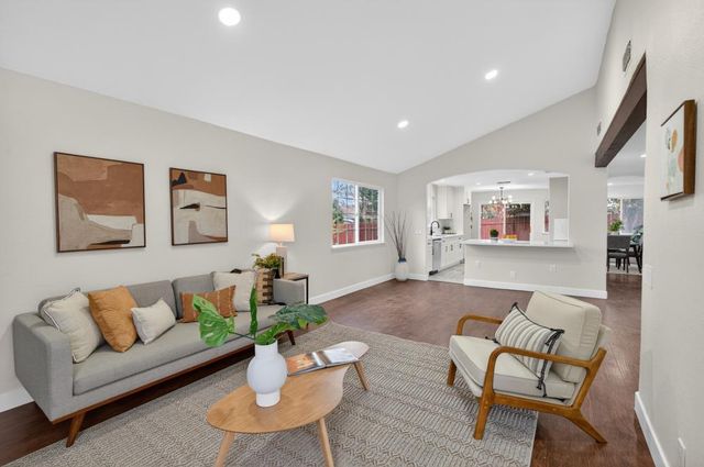 1373 grendel way, Sacramento, CA 95833