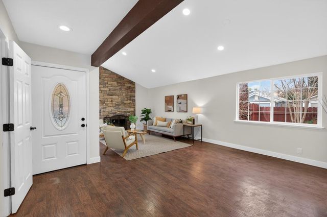 1373 grendel way, Sacramento, CA 95833