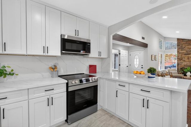 1373 grendel way, Sacramento, CA 95833