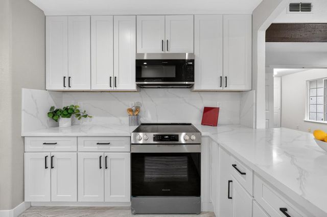 1373 grendel way, Sacramento, CA 95833