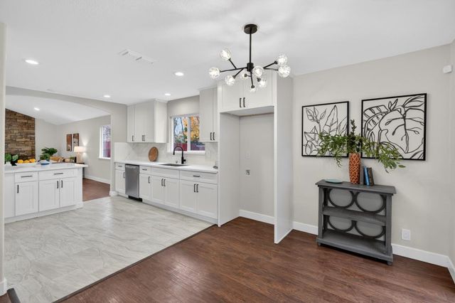 1373 grendel way, Sacramento, CA 95833