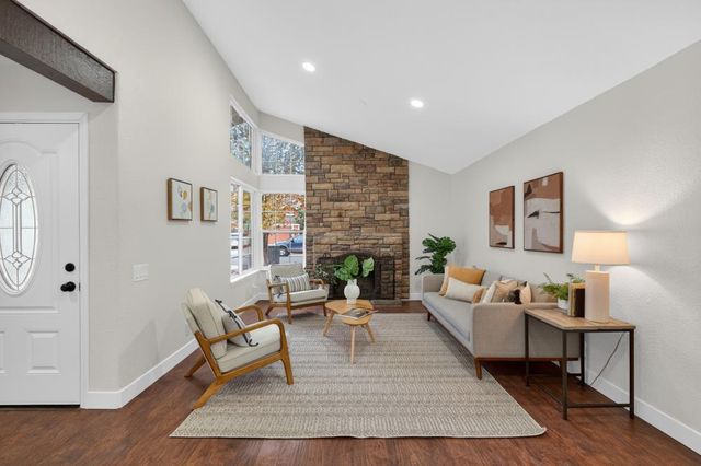 1373 grendel way, Sacramento, CA 95833