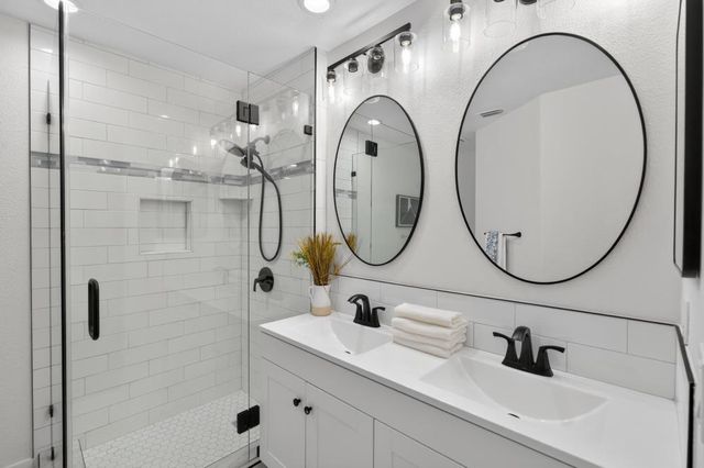 1373 grendel way, Sacramento, CA 95833