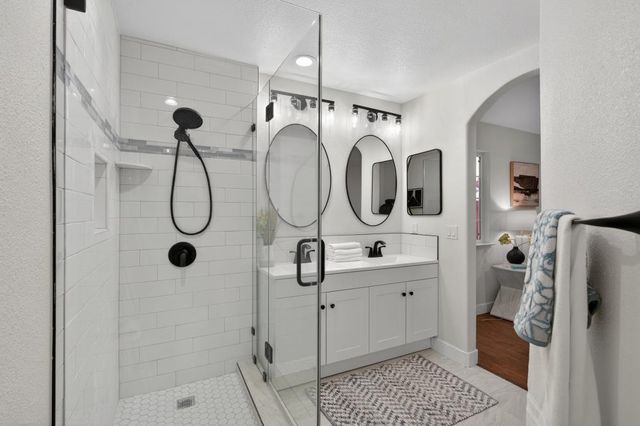 1373 grendel way, Sacramento, CA 95833