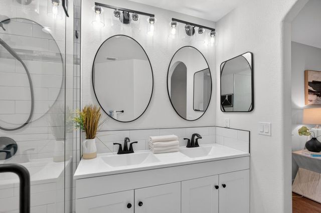 1373 grendel way, Sacramento, CA 95833