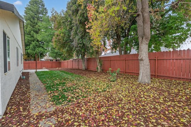 1373 grendel way, Sacramento, CA 95833