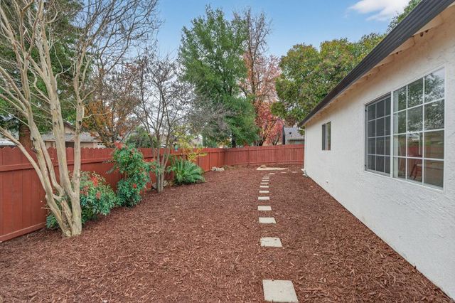 1373 grendel way, Sacramento, CA 95833